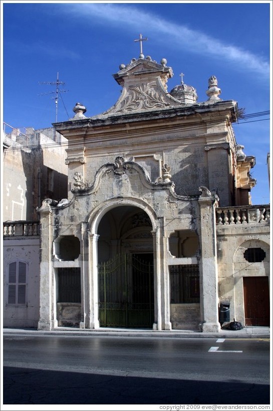 Church at the corner of Triq &#288;or&#289; Borg Olivier (George Borg Olivier Street) and Triq il-Kulle&#289;&#289; (College Street).