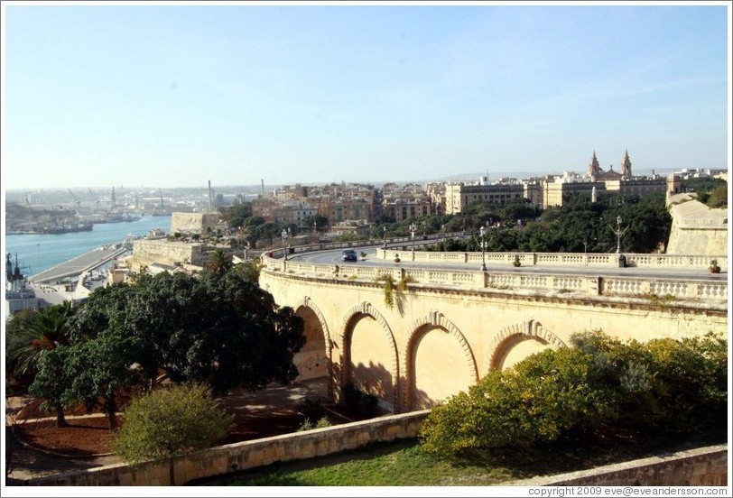 Triq Girolamo Cassar, a road leading into Valletta, viewed from Upper Barrakka Gardens (Il-Barrakka ta' Fuq).