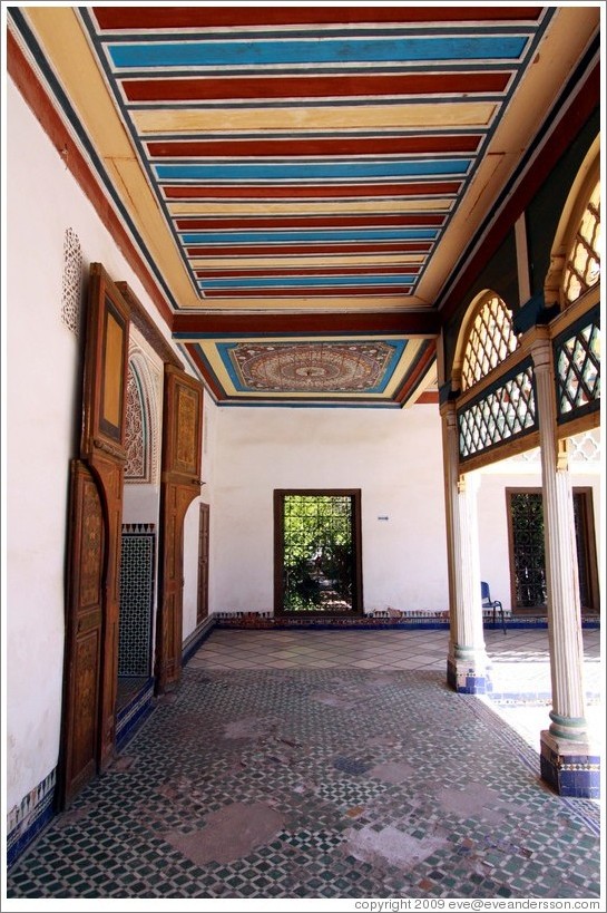 Walkway near La Grande Cour, Bahia Palace.