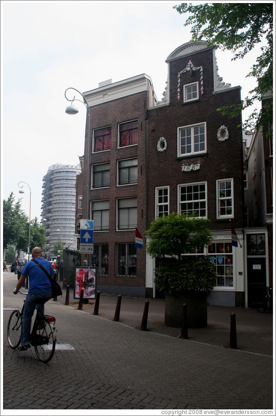 Intersection of Kattengat and Singel, Centrum district.