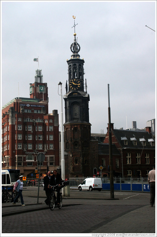 Munttoren (Mint tower) at Amstel and Singel, Centrum district.