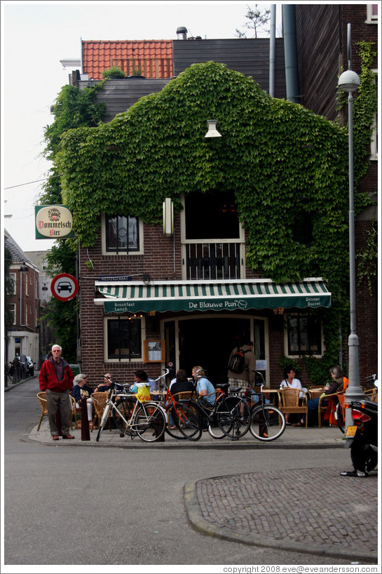 De Blauwe Pan (The Blue Pan), Westerstraat, Jordaan district.