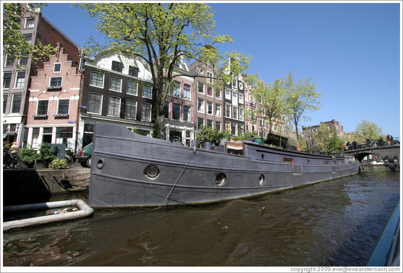 Houseboat.  Prinsengracht, Jordaan district.