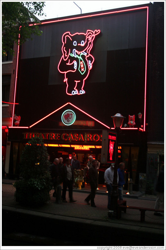 Casa Rosa, Red Light district.