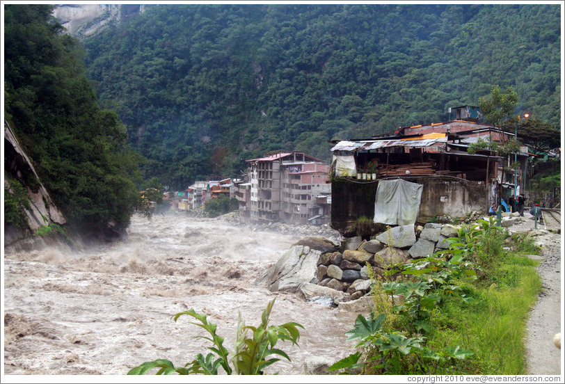 Aguas Calientes.