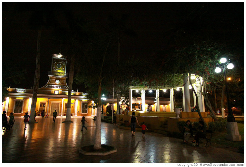 Plaza San Francisco at night, Barranco Neighborhood.