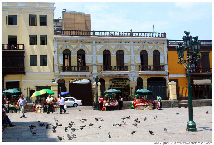 Plaza in front of Iglesia de San Francisco, Historic Center of Lima.
