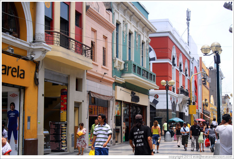 Jir?e la Uni?a pedestrian street, Historic Center of Lima. 