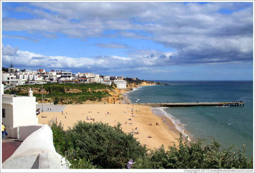 Praia dos Pescadores (Fishermen's Beach).