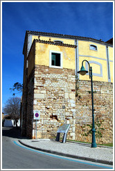 Torres bizantinas (Byzantine towers), Rua do Castelo.