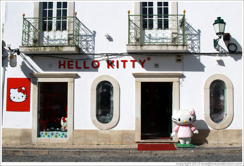 Hello Kitty Store, Rua Ferreira Neto.