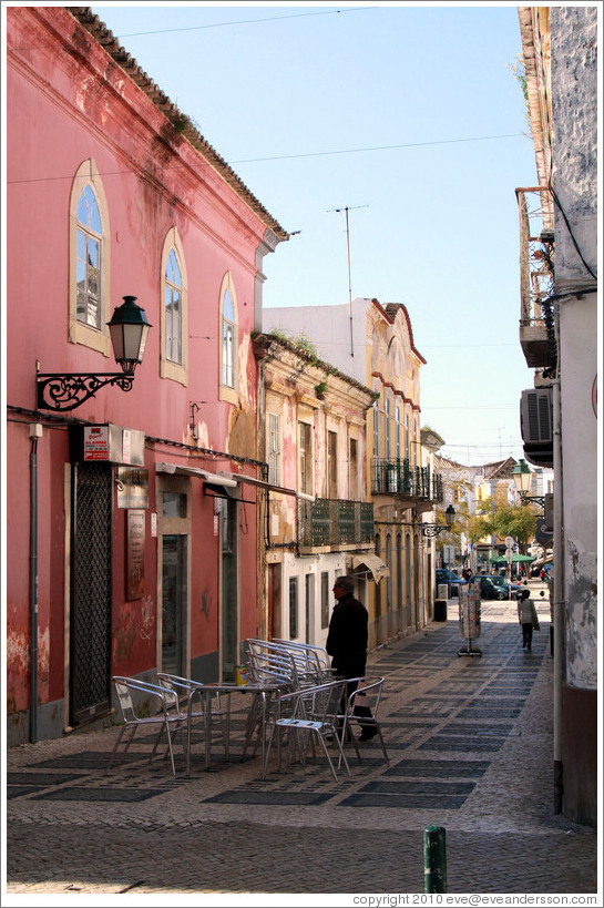 Rua Ferreira Neto.