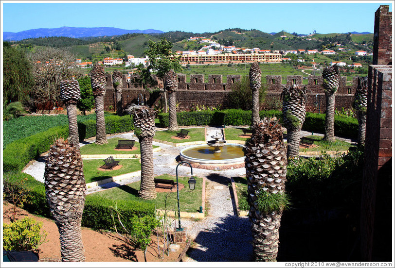 Fountain, Silves Castle.