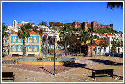 Pra?Al Mouhatamid Ibn Abbad, with the Silves Castle above it.