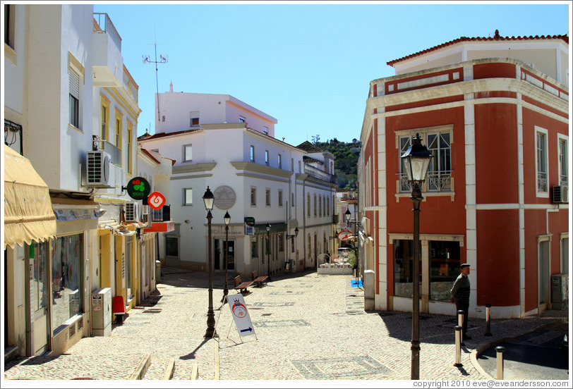 Rua Comendador Vilarinho.