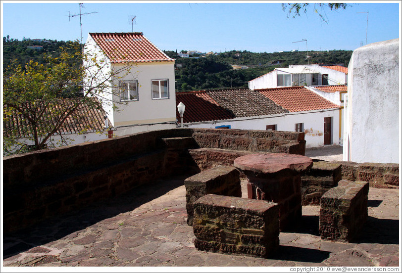 Stone table and benches, Rua do Castelo.