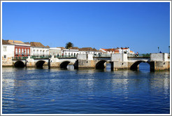 Ponte Romana (Roman Bridge).