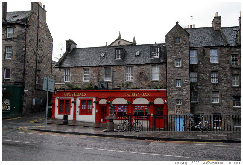 Greyfriars Bobby's Bar.  Candlemaker Row.  Old Town.