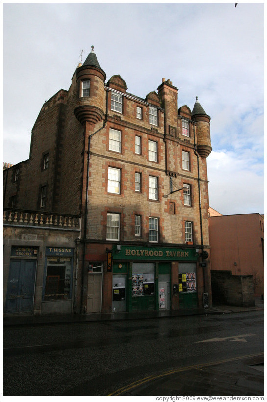 Holyrood Tavern.  Holyrood Road.  Old Town.