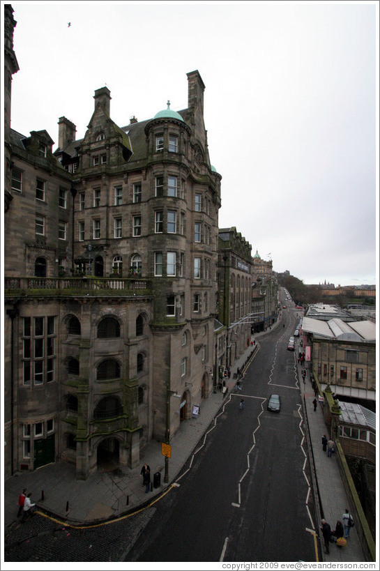 Market Street, viewed from North Bridge.  Old Town.