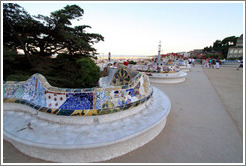 Serpent bench on the central terrace.  Park G?ell.