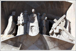Figures by sculptor Josep Maria Subirachs.  Passion fa?e, La Sagrada Fam?a.