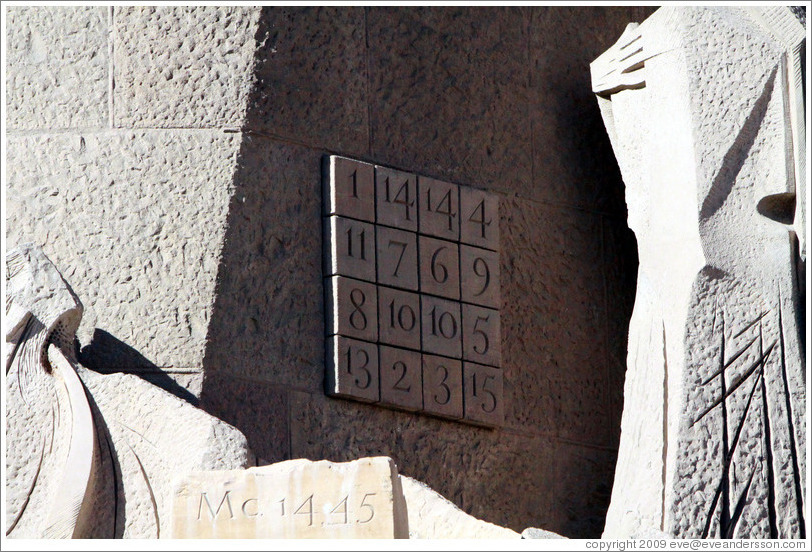 Magic square on the Passion fa?e, La Sagrada Fam?a.