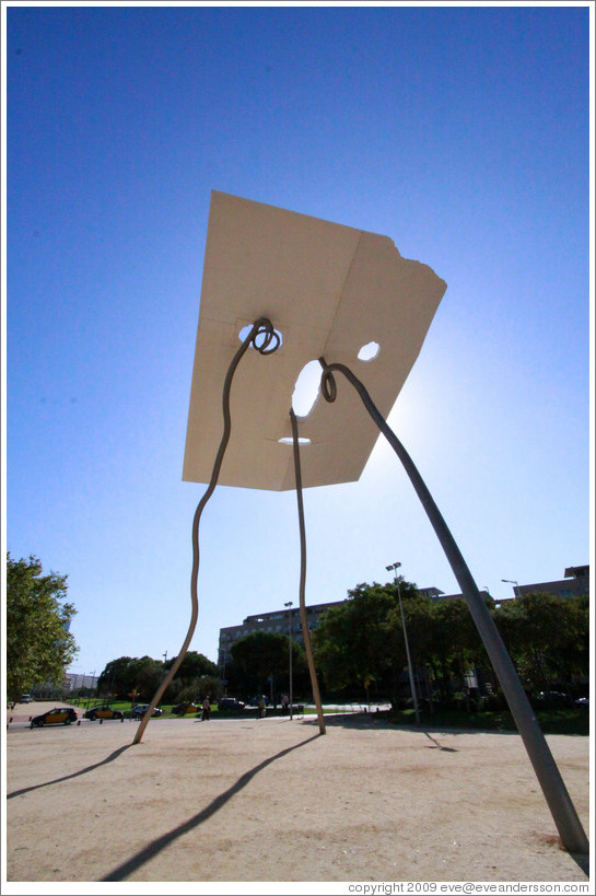 David i Goliat, a sculpture by Antoni Llena (1992) in Parc de les Cascades.