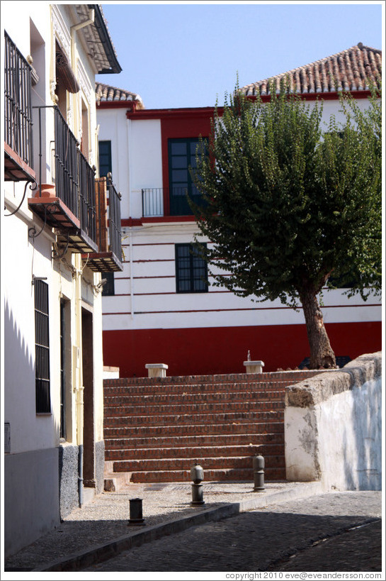 Calle de San Juan de los Reyes, looking toward Placeta de la Victoria, Albaic?
