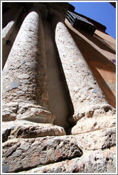 Composite stone columns.  Cuesta Santa In?  Albaic?