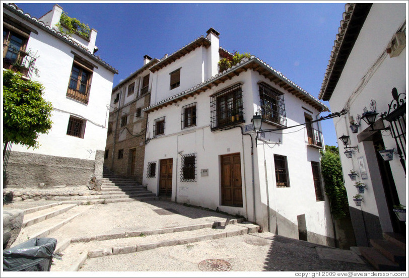 granada-albaicin-placeta-del-aljibe-de-trillo-large.jpg
