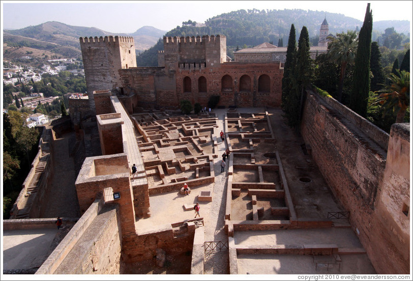 Barrio Castrense, Alcazaba, Alhambra.