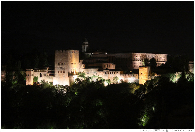 View of the Alhambra from Mirador de San Nicol?(10:26pm).