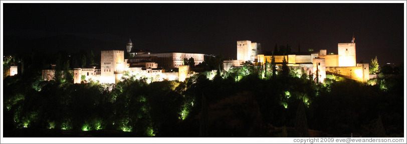 View of the Alhambra from Mirador de San Nicol?(10:23pm).