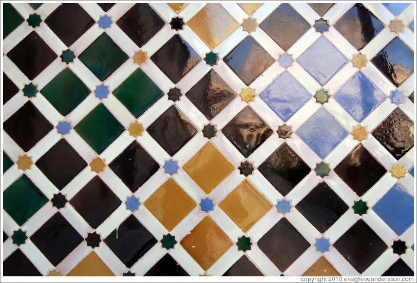 Wall mosaic, Patio de los Arrayanes, Nasrid Palace, Alhambra.