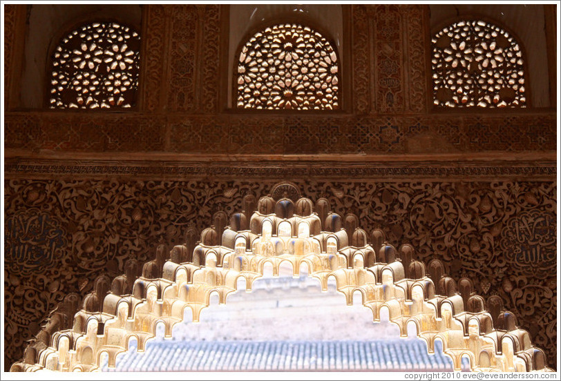 Arch with muqarnas, Sala de la Barca, Nasrid Palace, Alhambra.