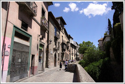 Carrera del Darro.  City center, bordering on Albaic?