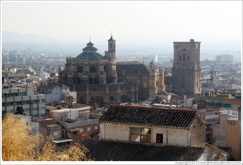 Cathedral, viewed from Calle de Cruz de Quir?Albaic?