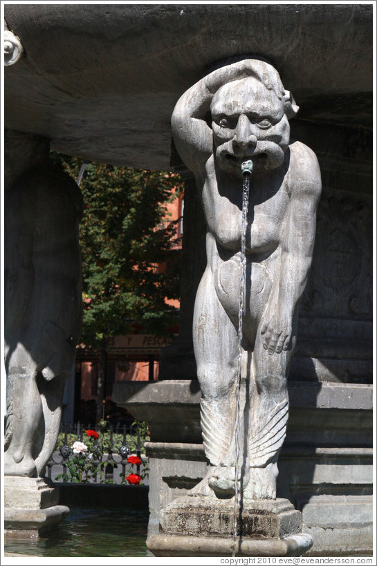 One giant in the 17th century Fuente de los Gigantes (Fountain of the Giants). Plaza de Bib-Rambla, city center.