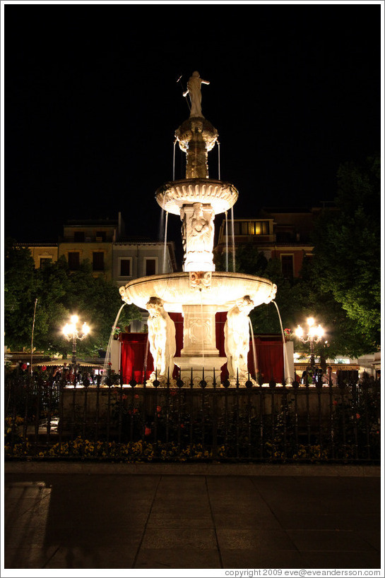 Fountain at night.  Plaza de Bib-Rambla.  City center.