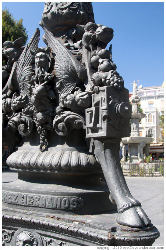 Lamppost detail: horse's hoof. Plaza de Bib-Rambla, city center.