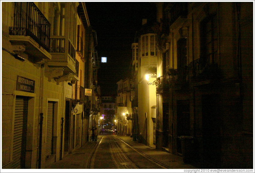 Cuesta de Gom?z at night.