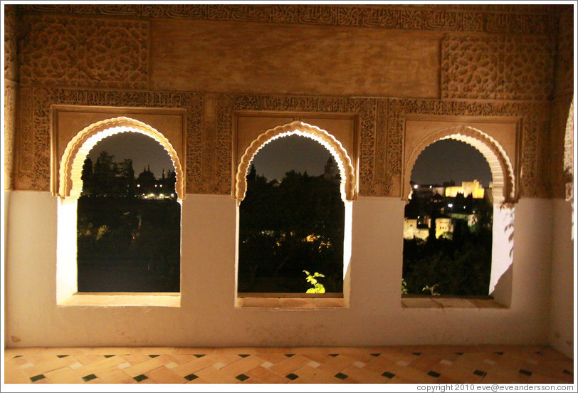 View from the mirador at night, Palacio de Generalife.