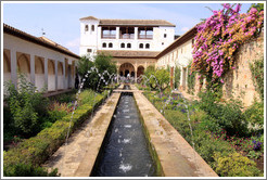 Patio de la Acequia (Court of the Water Channel), Palacio de Generalife.