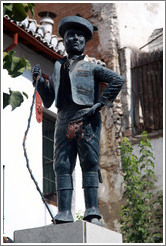 Statue at Calle Peso de Harina, Sacromonte.