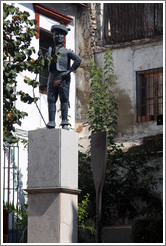Statue at Calle Peso de Harina, Sacromonte.
