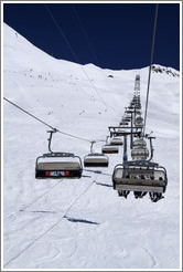 Clavadeler Bubble Chairlift, Jakobshorn, a skiing region of the Davos Klosters Mountains.