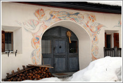 Door, Romansh building.