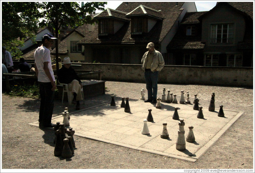 Chess players.  Lindenhof.  Altstadt (Old Town).