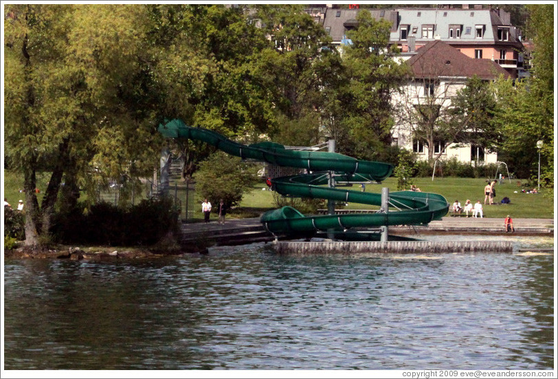 Z?richhorn water slide.  Z?richsee (Lake Z?rich).